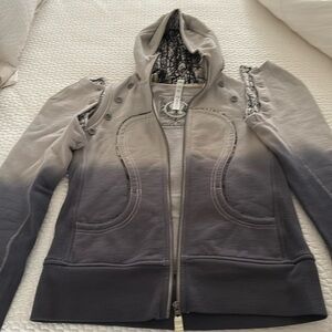 Lululemon Special Edition Jacket with button off sleeves